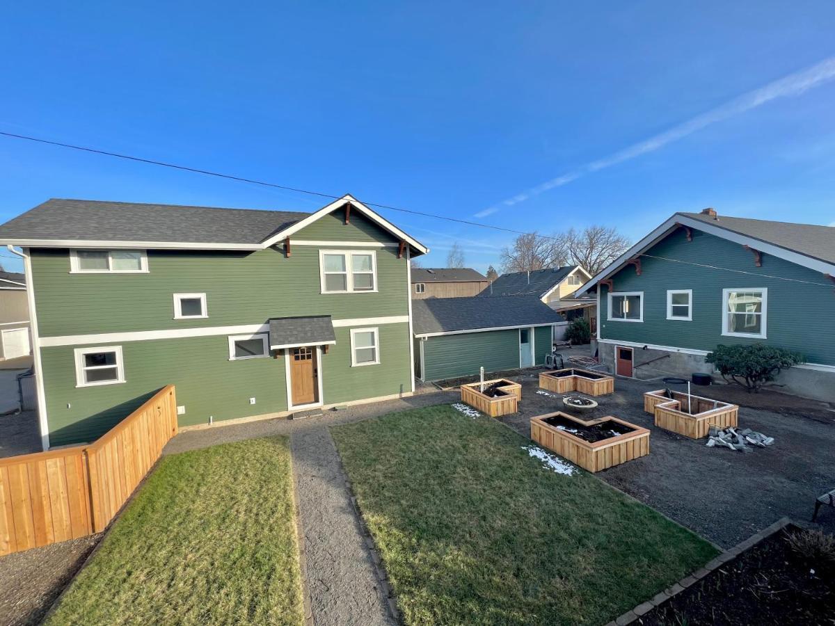 Brand New Custom Built Cottage In Downtown W/Pool! Salem Eksteriør bilde